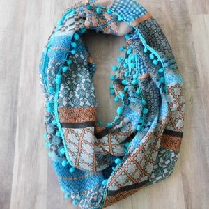 Patterned Pom-Pom Scarf